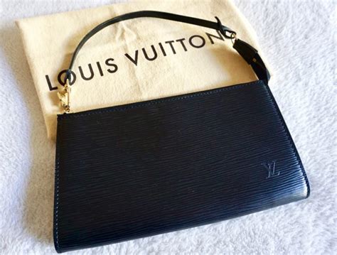 louis vuitton epi leather messenger bag|louis vuitton epi leather pochette.